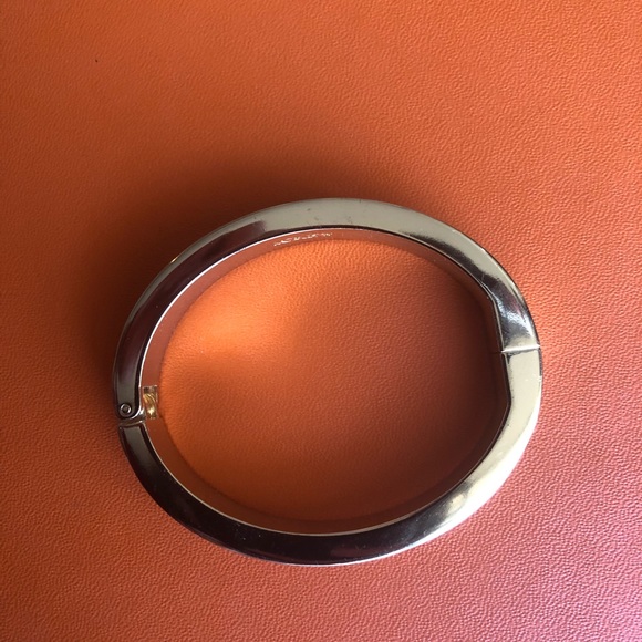 40% OFF🌟J Crew Wild Side Narrow Hinged Bracelet - Picture 4 of 10